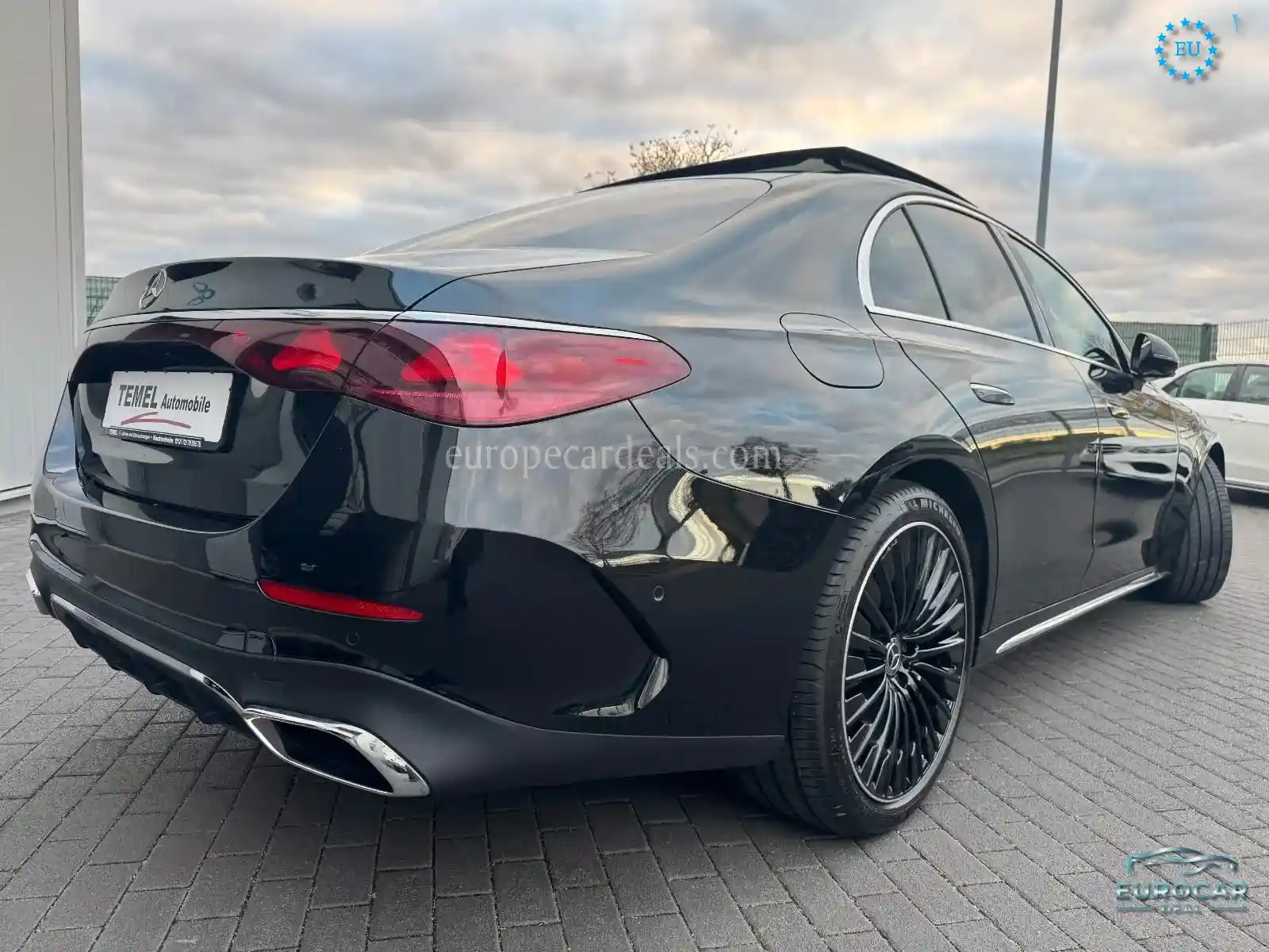 Mercedes-Benz E 200