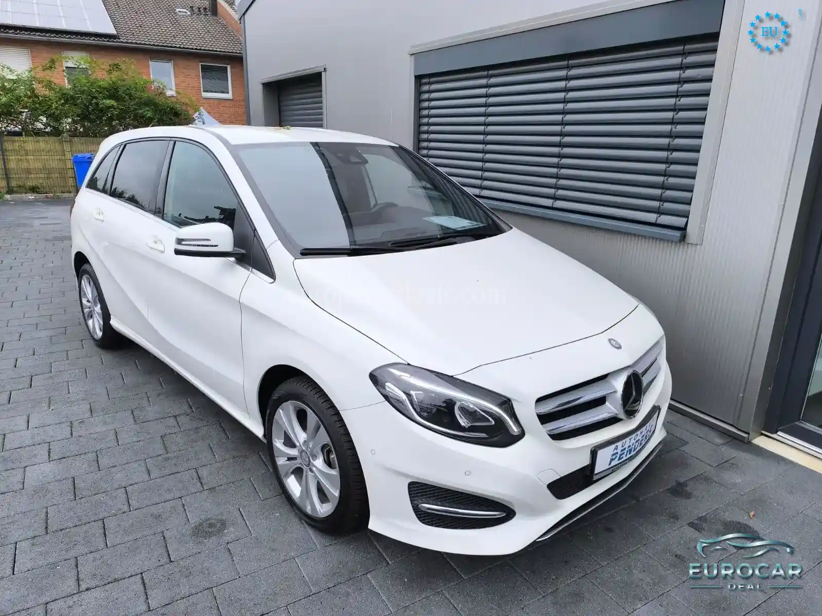 Mercedes-Benz B 180
