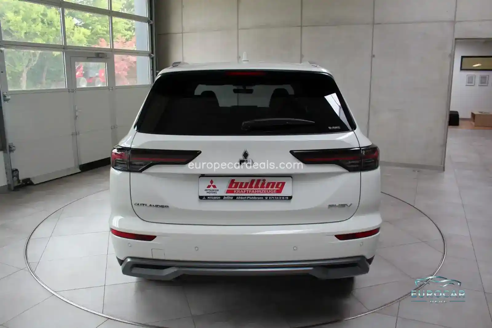 Mitsubishi Plug-in Hybrid Outlander