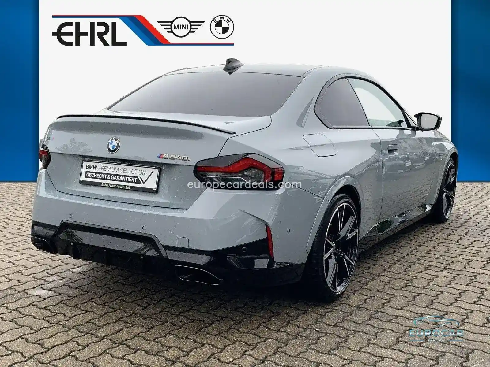 BMW M240i