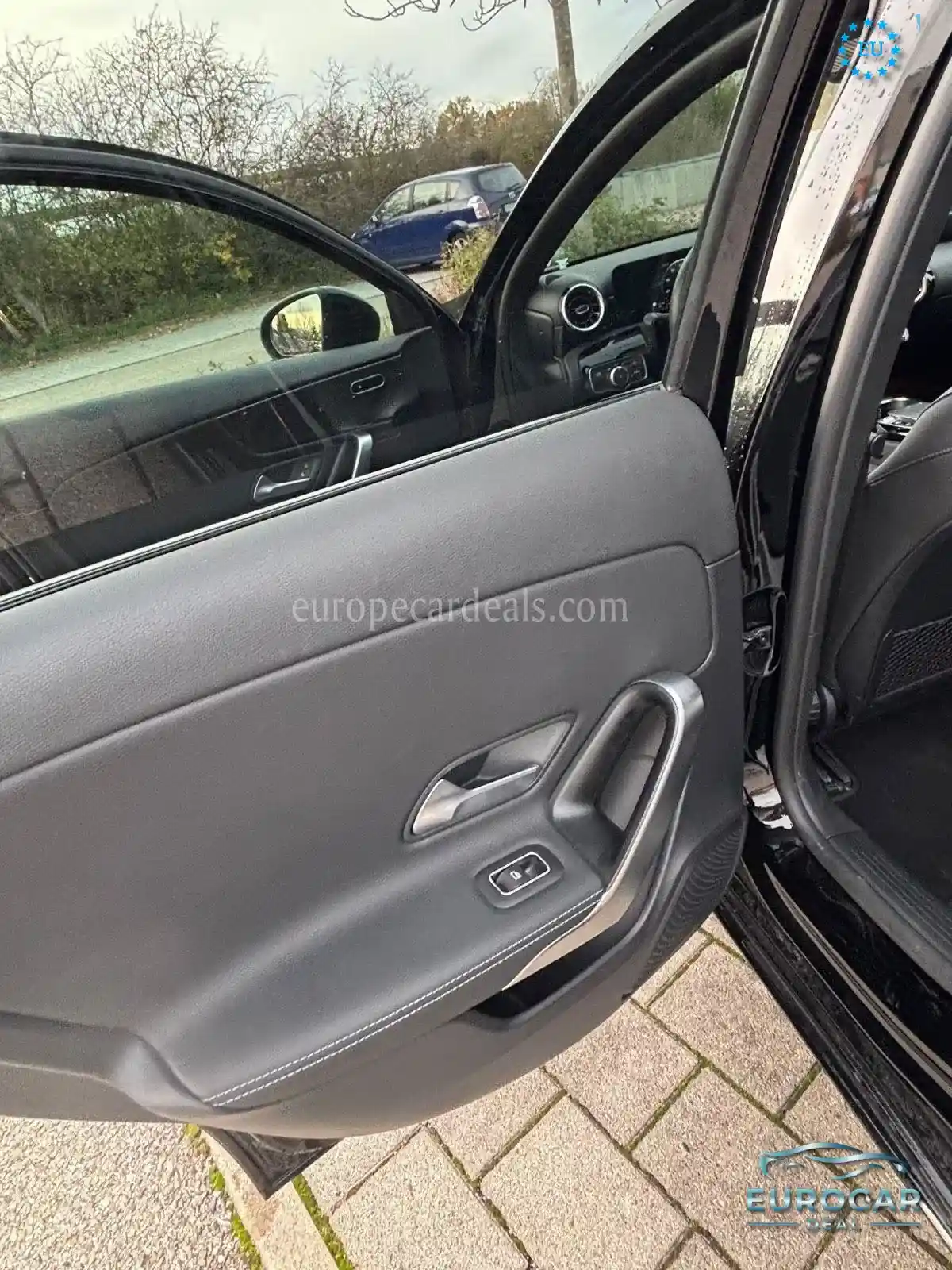 Mercedes-Benz A 220