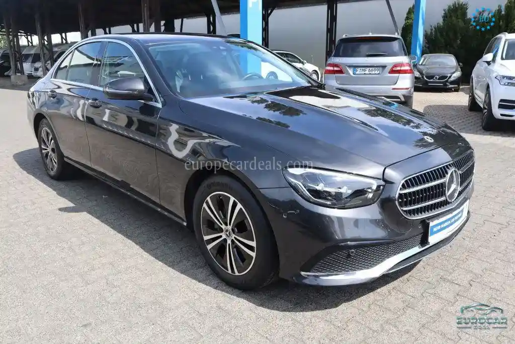 Mercedes-Benz E 220