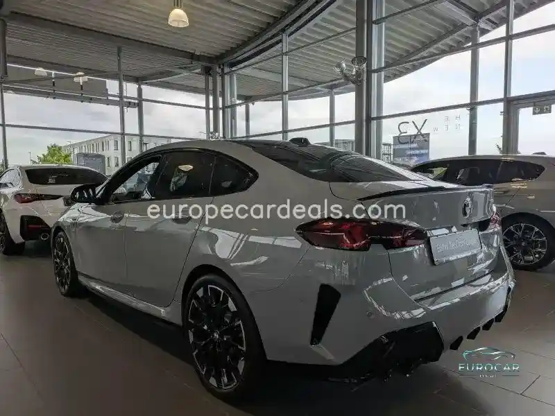 BMW M235
