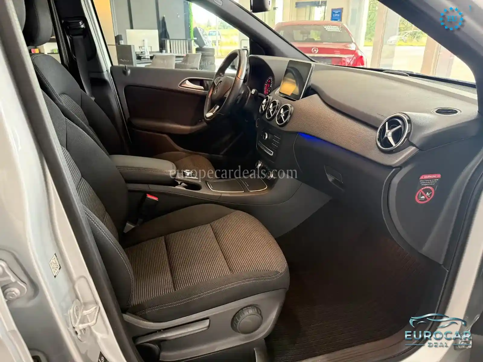 Mercedes-Benz B 180