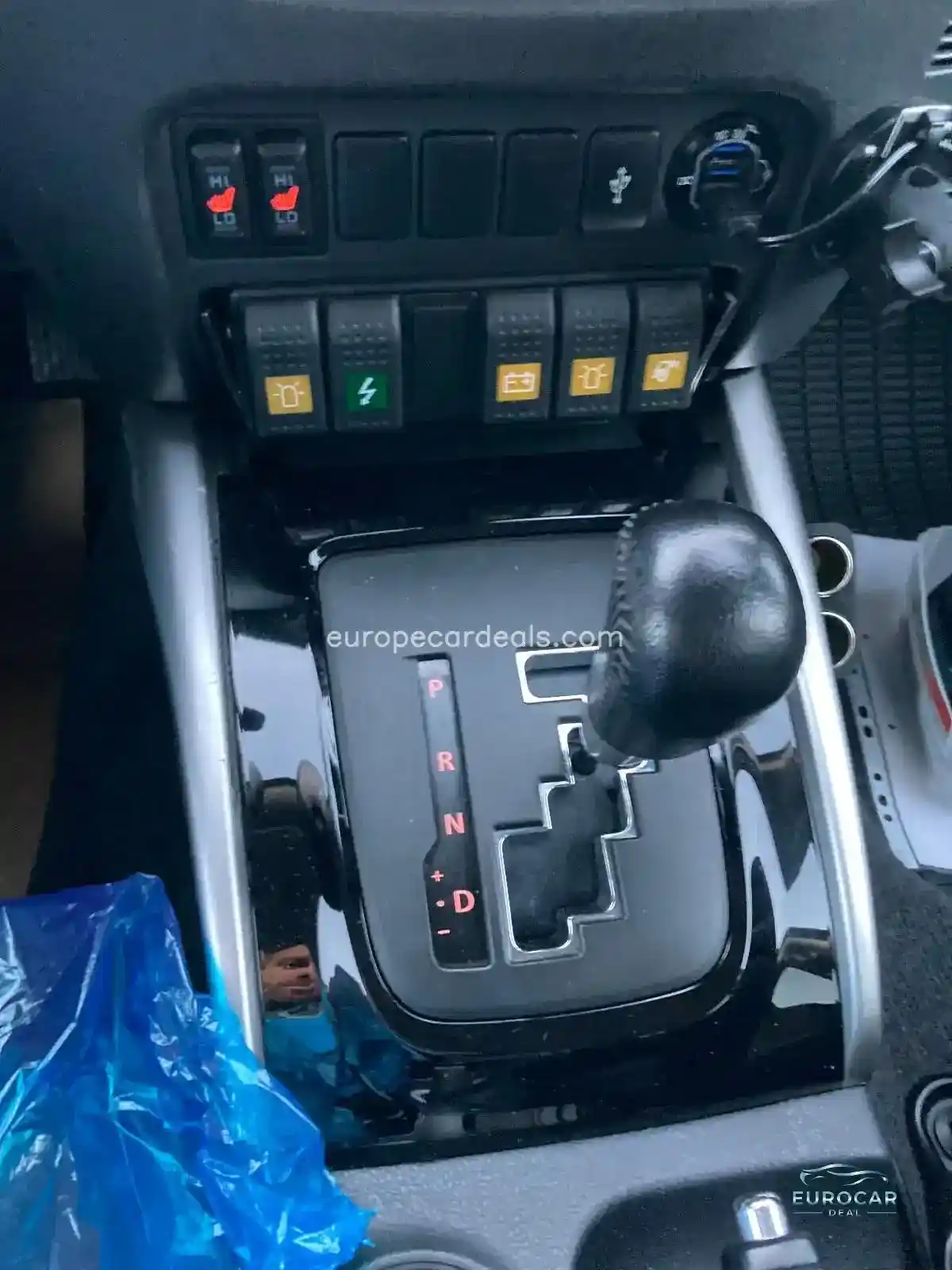 Mitsubishi L200