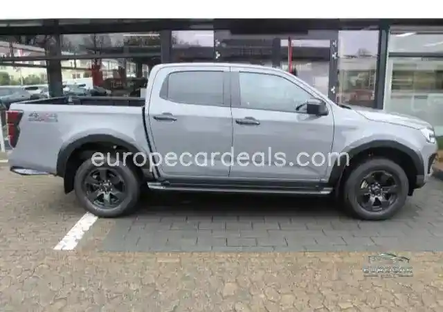 4×4 Double Cab V-CROSS Automatik
