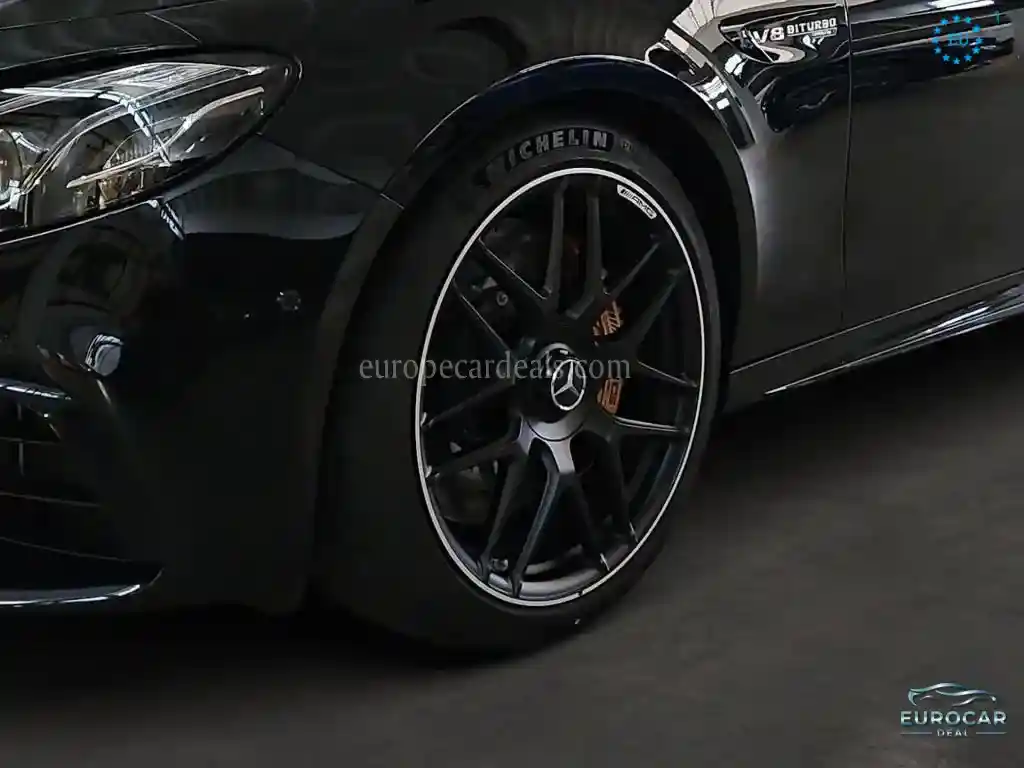 Mercedes-Benz E 63 AMG