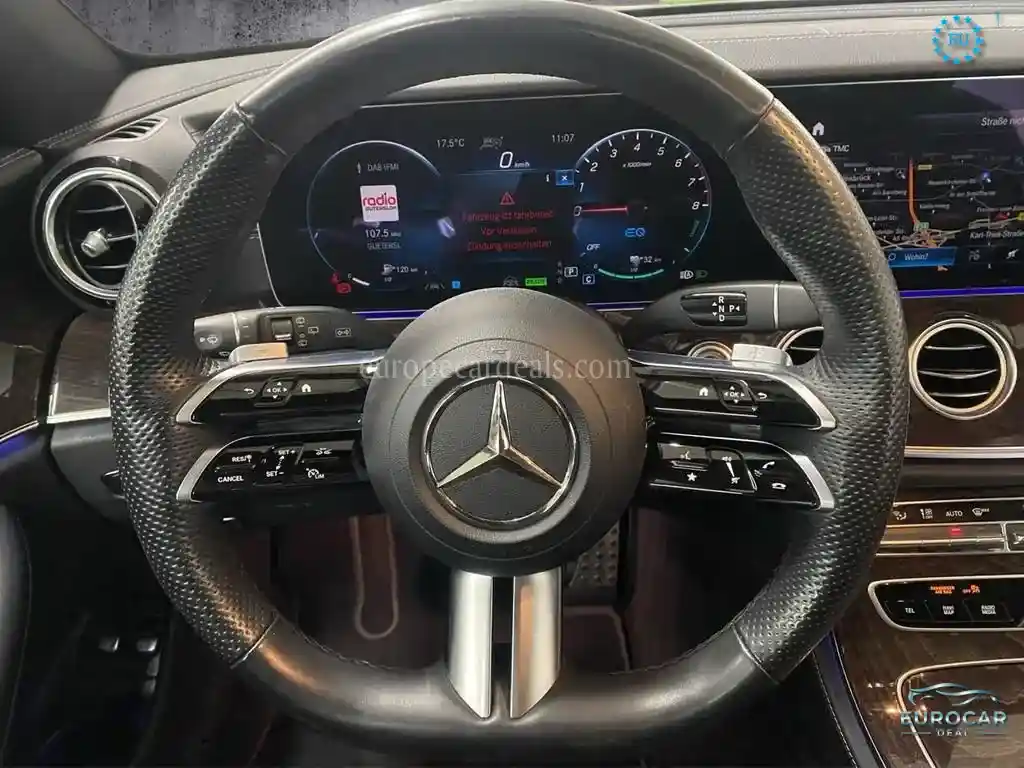 Mercedes-Benz E 300