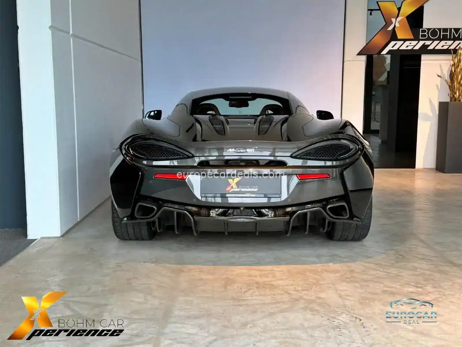 McLaren 570S