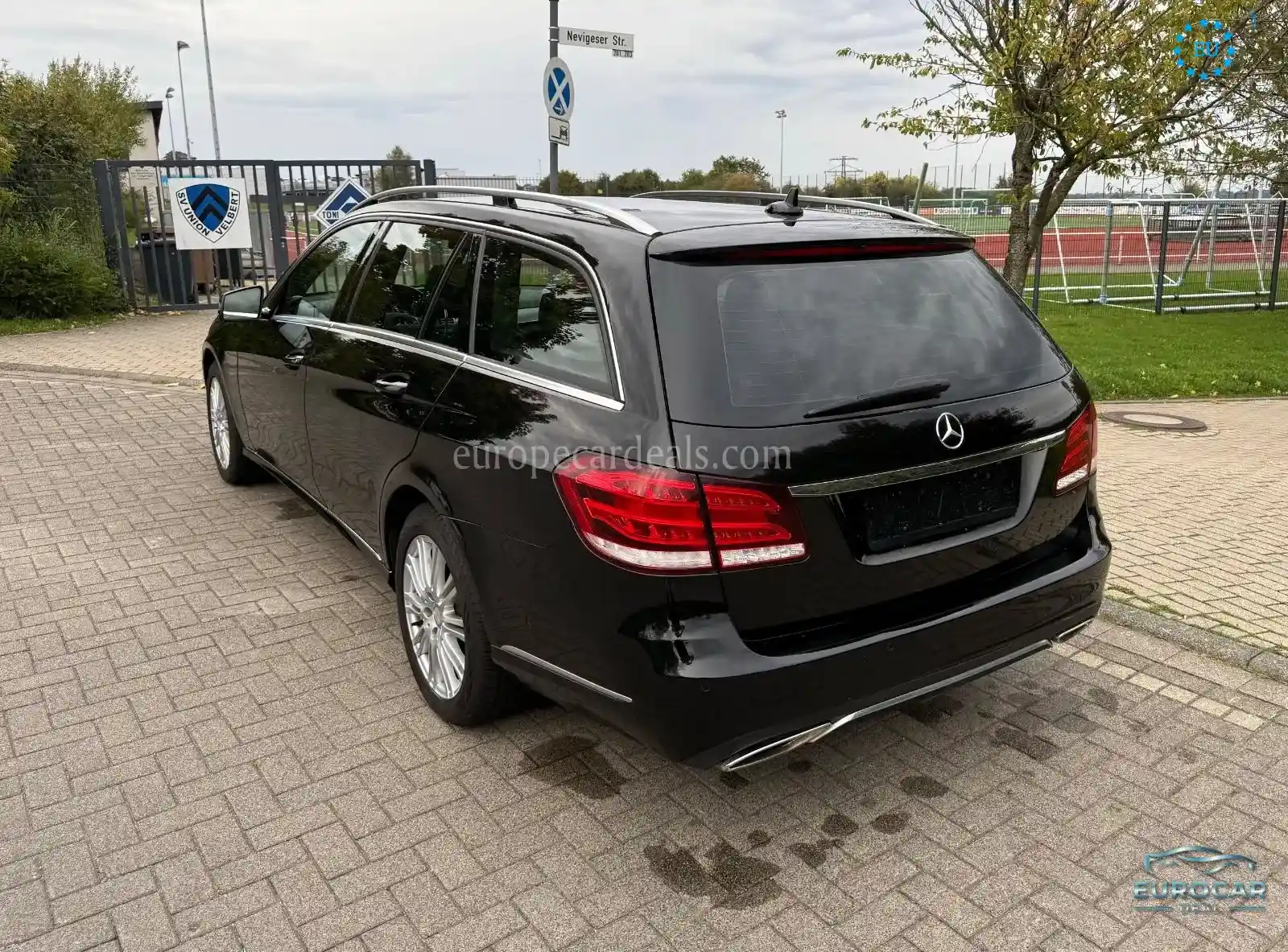 Mercedes-Benz E 200
