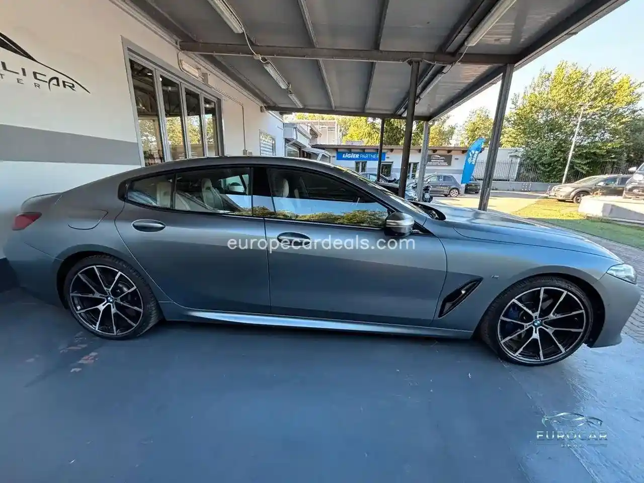 BMW M850