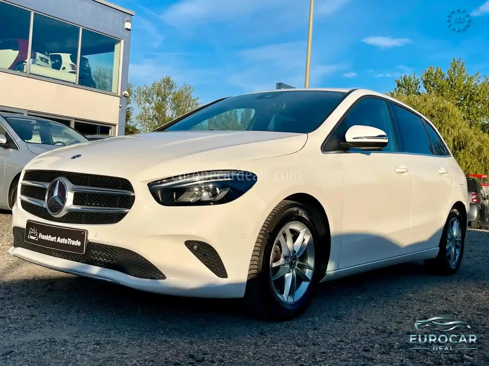 Mercedes-Benz B 180