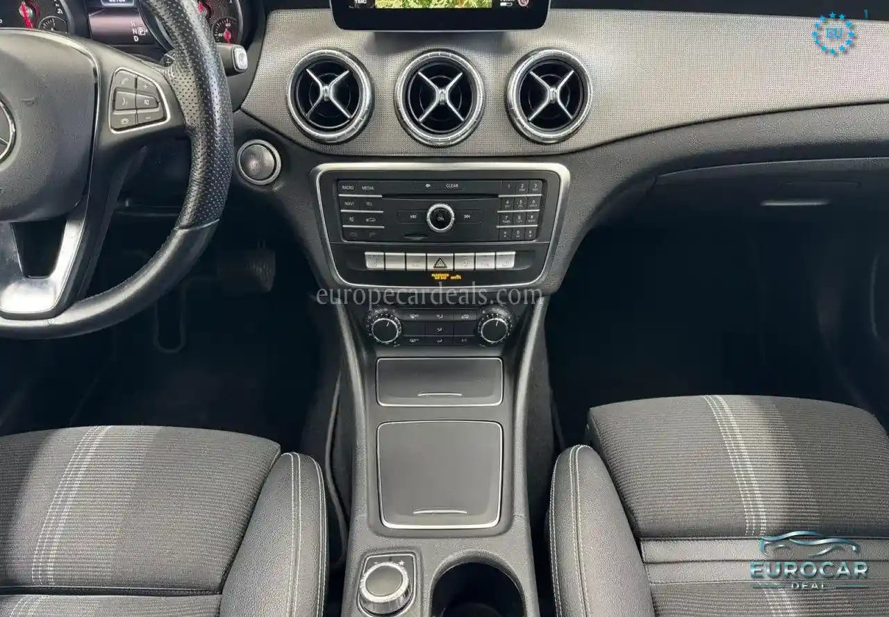 Mercedes-Benz CLA 250