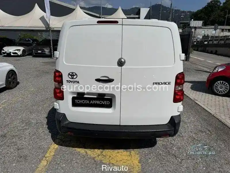 Toyota Proace (Verso)