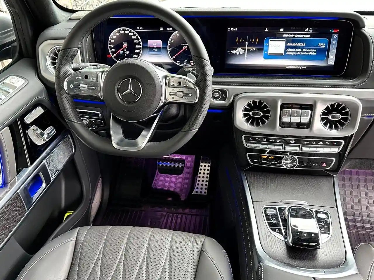 Mercedes-Benz G 500
