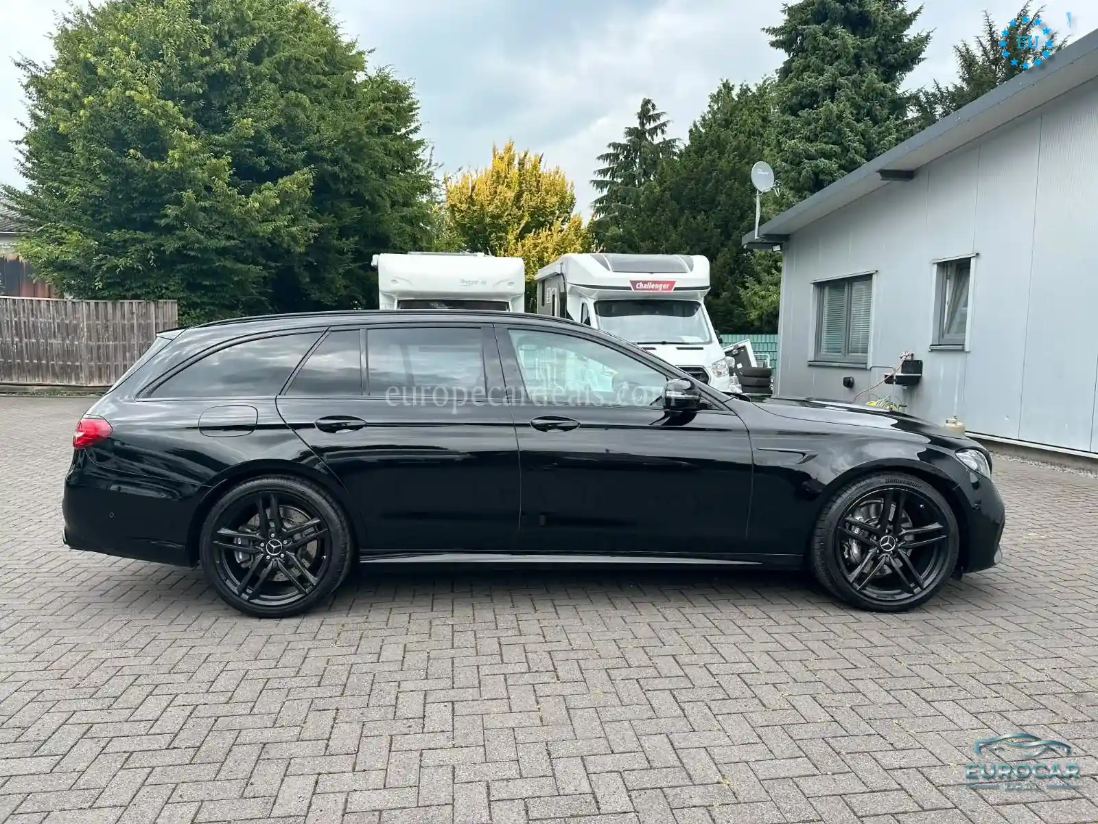 Mercedes-Benz E 63 AMG
