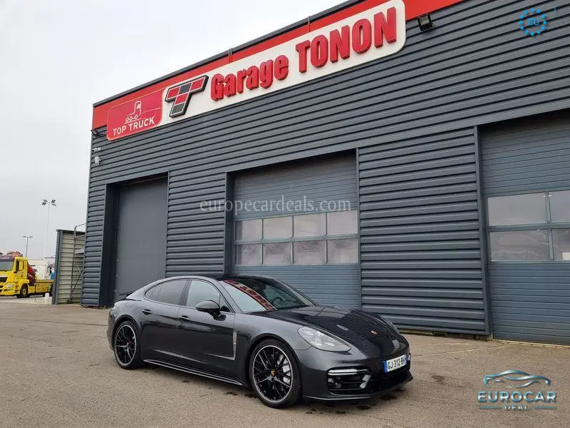 Porsche Panamera