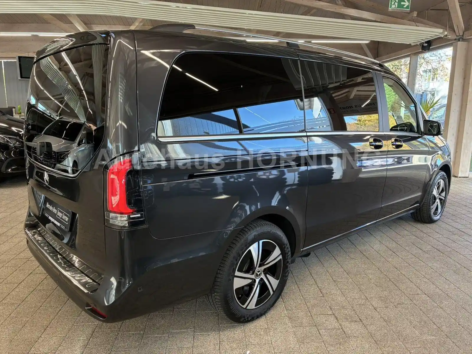 Mercedes-Benz V 250