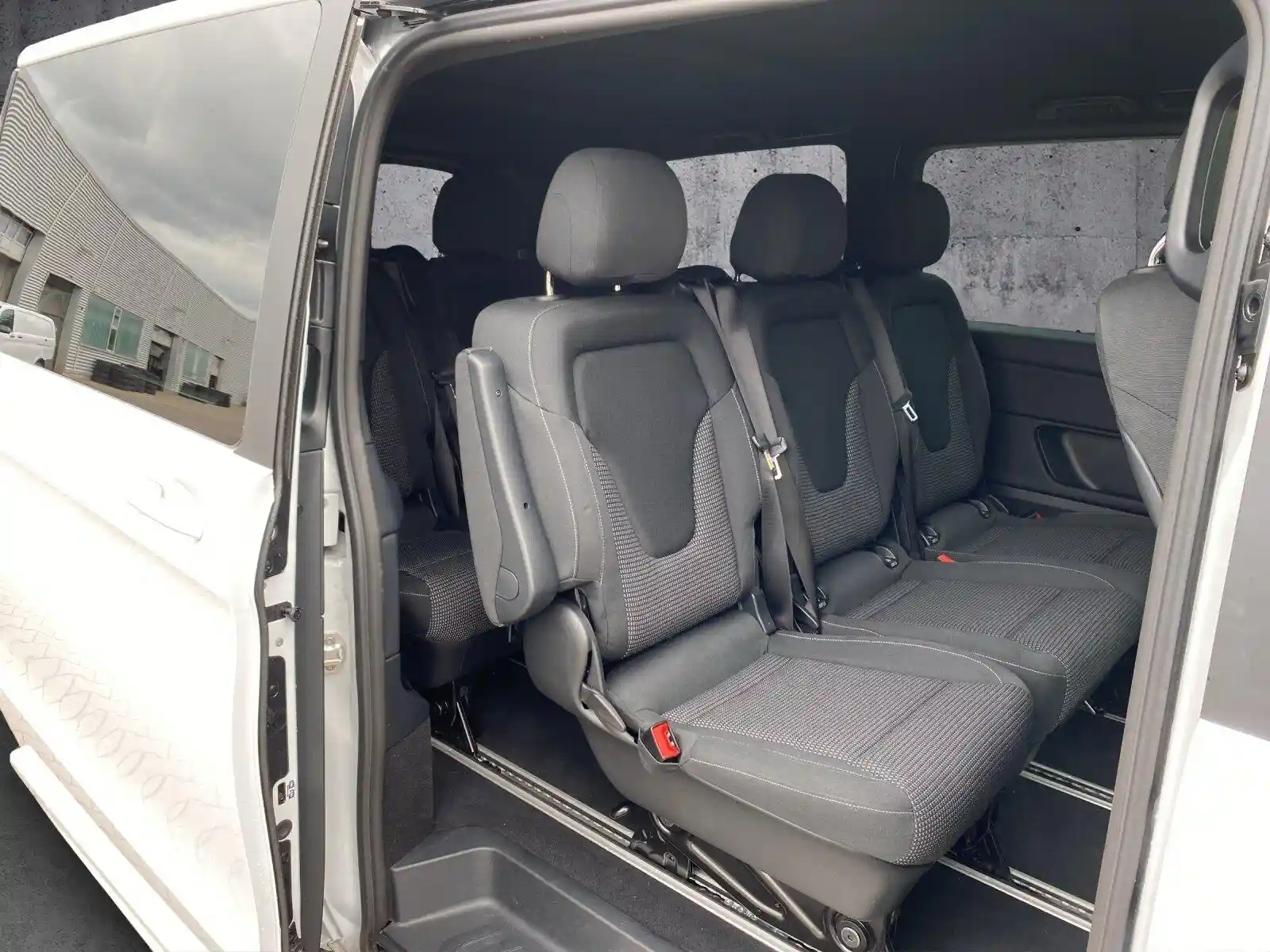 Mercedes-Benz V 250