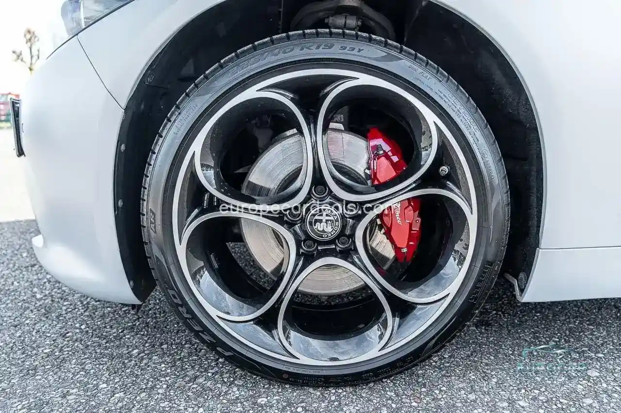 Alfa Romeo Giulia