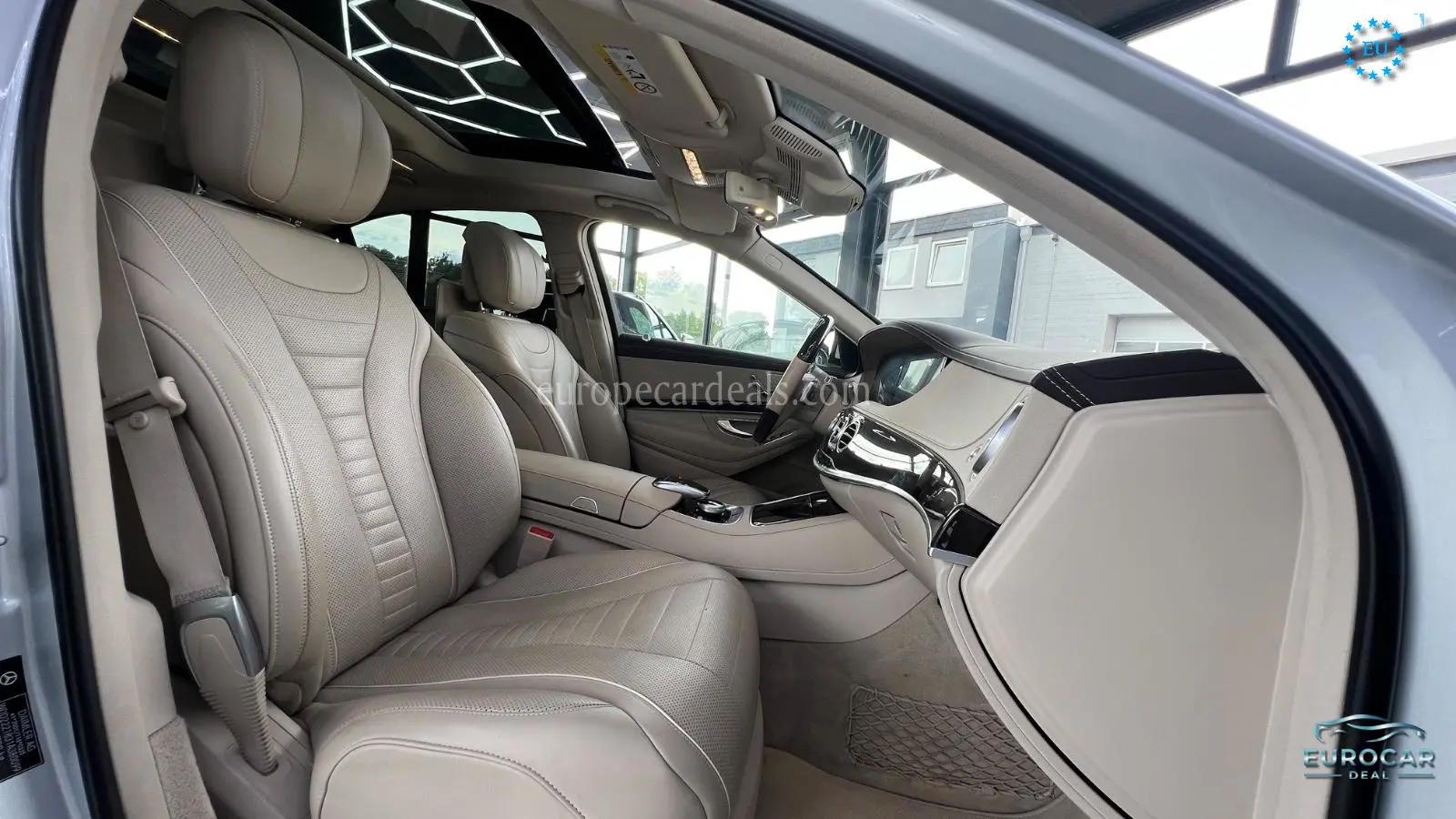 Mercedes-Benz S 560