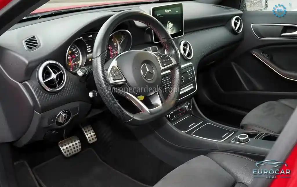 Mercedes-Benz A 220