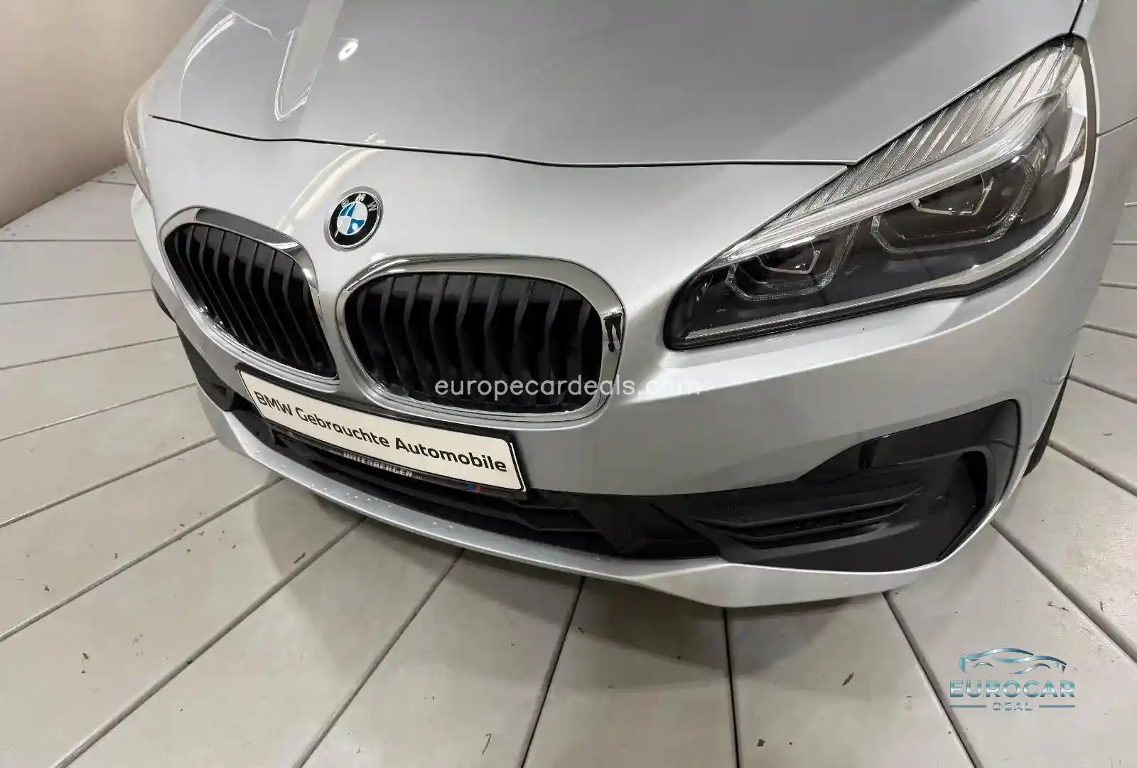 BMW 225