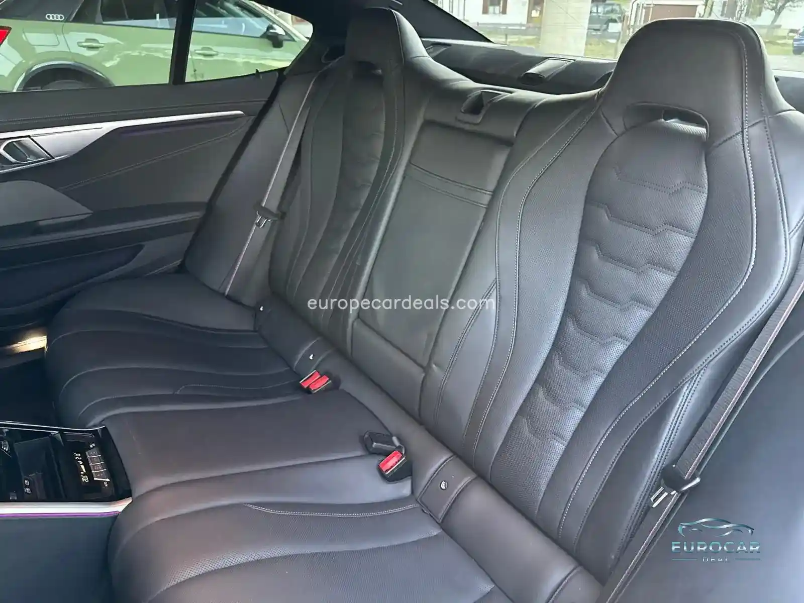 BMW 840