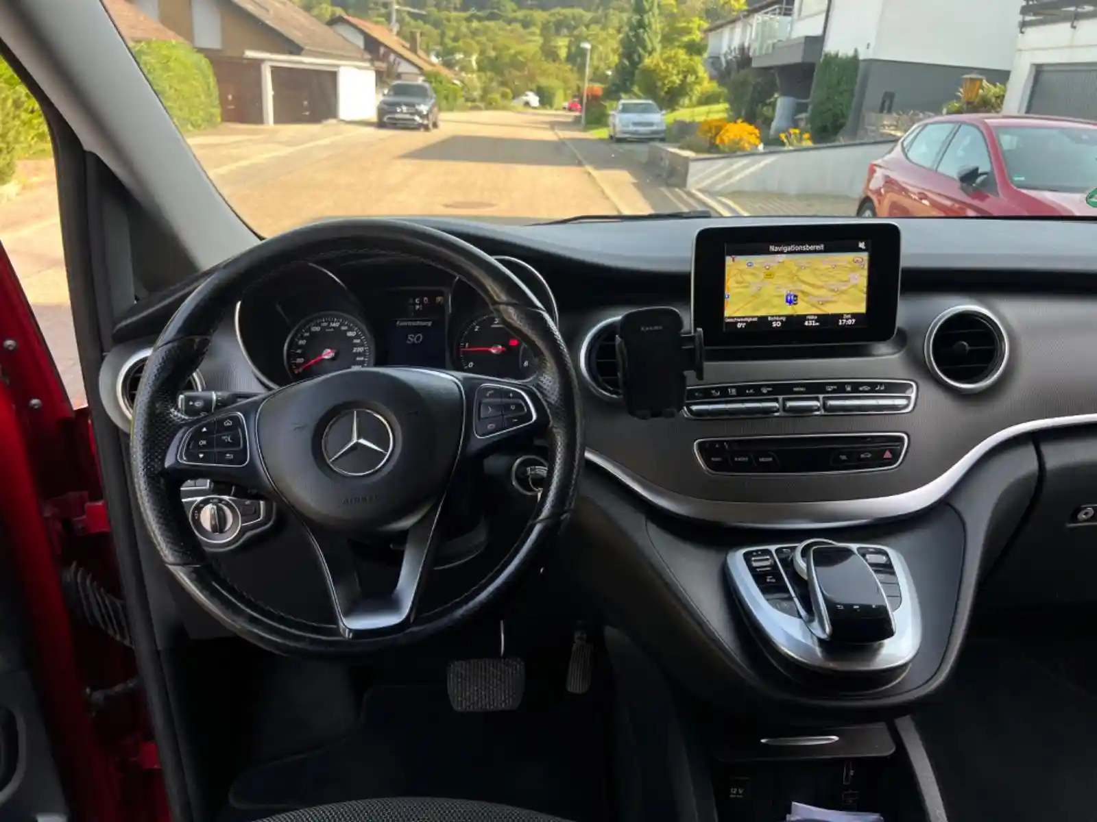 Mercedes-Benz V 250