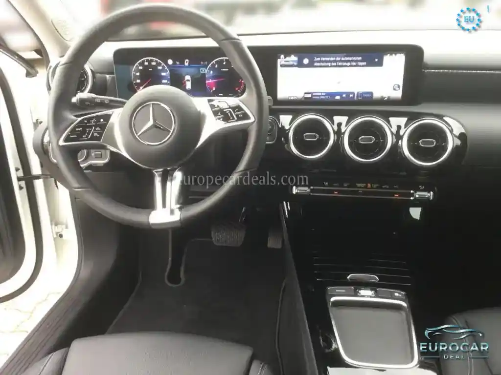 Mercedes-Benz A 220