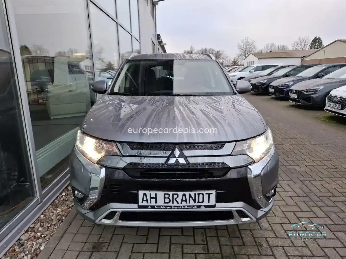 Mitsubishi Plug-in Hybrid Outlander