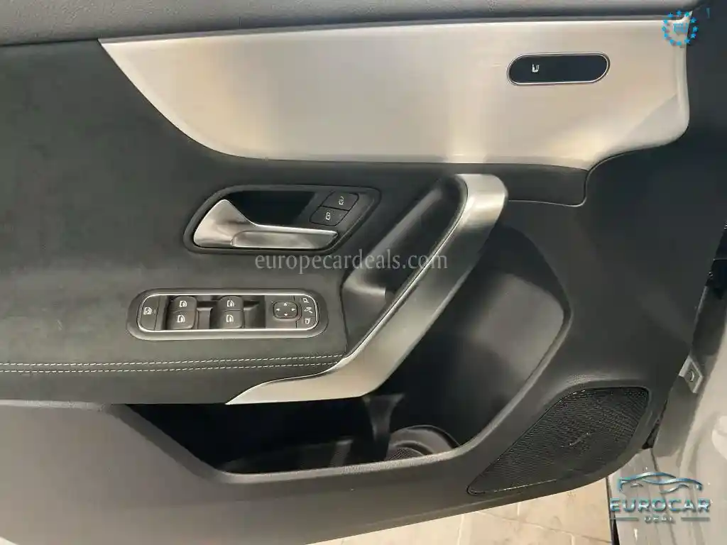 Mercedes-Benz A 220