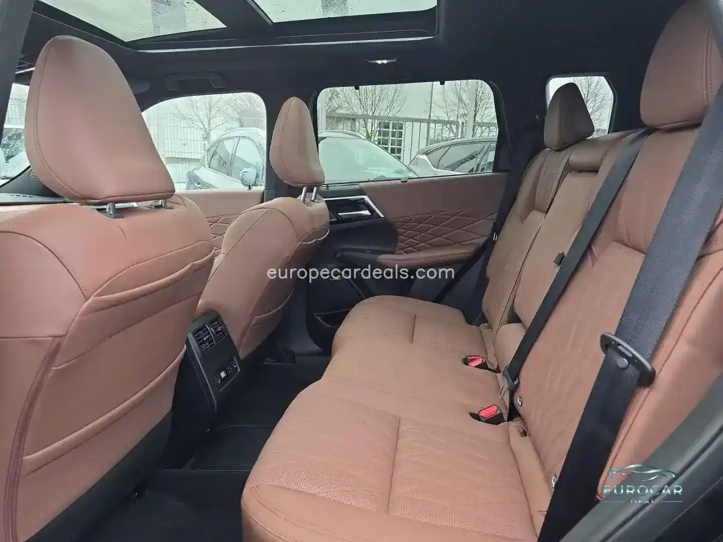 Mitsubishi Plug-in Hybrid Outlander