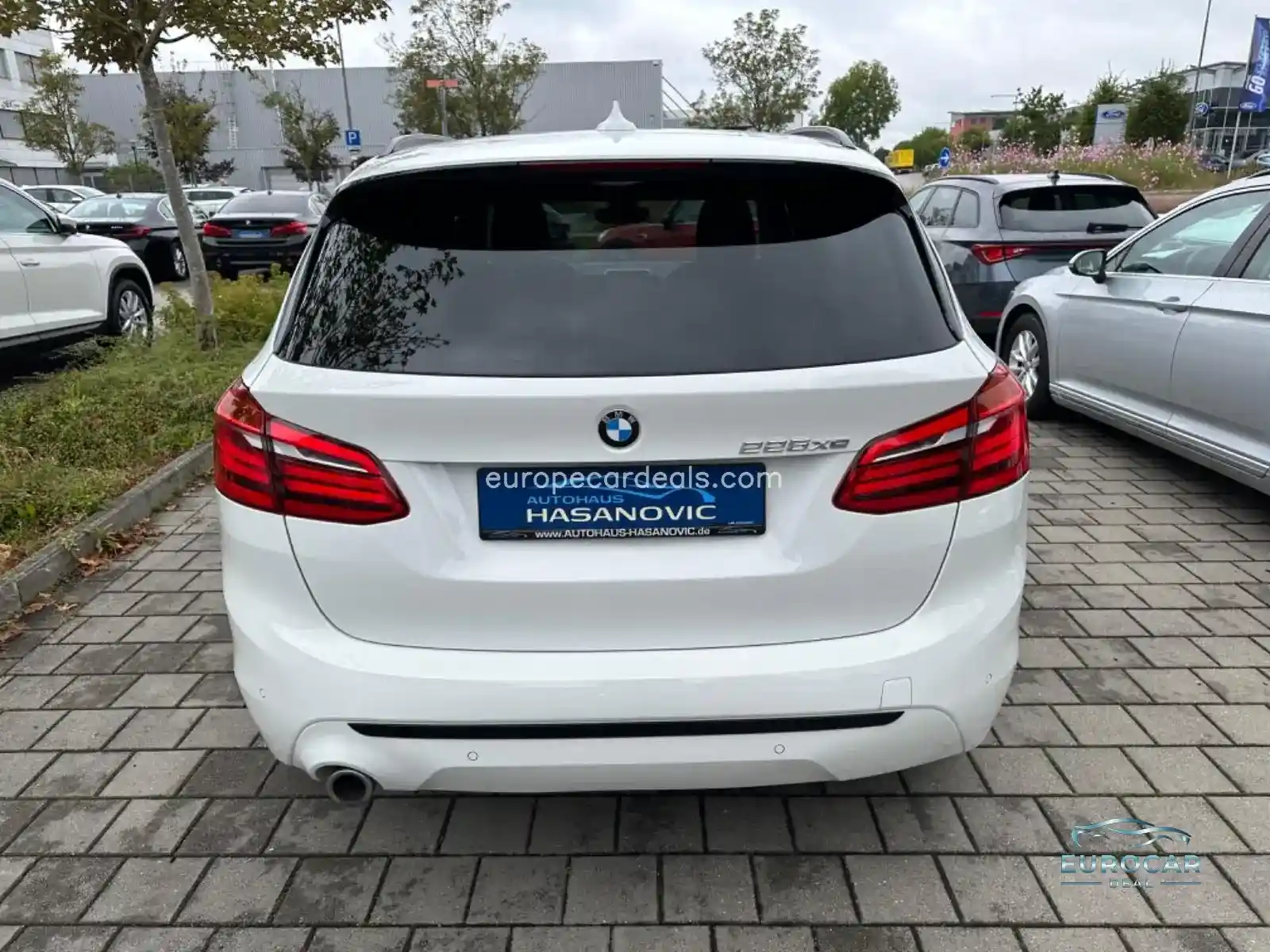 BMW 225