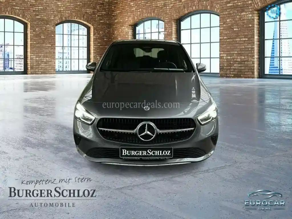Mercedes-Benz B 180