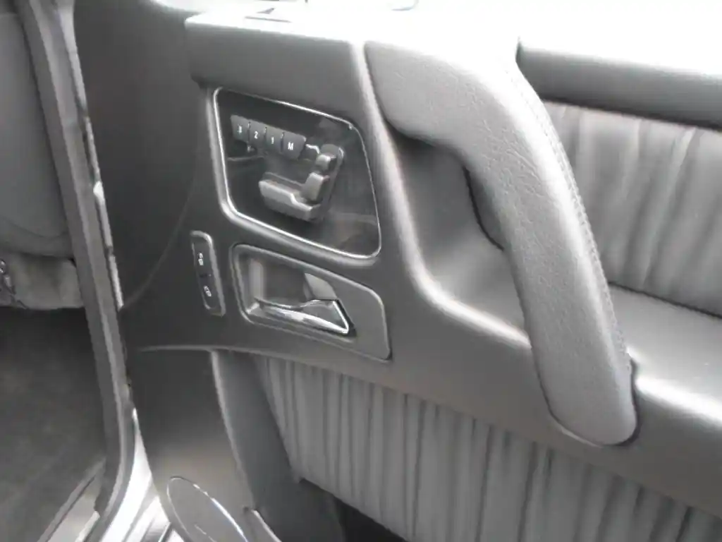 Mercedes-Benz G 500