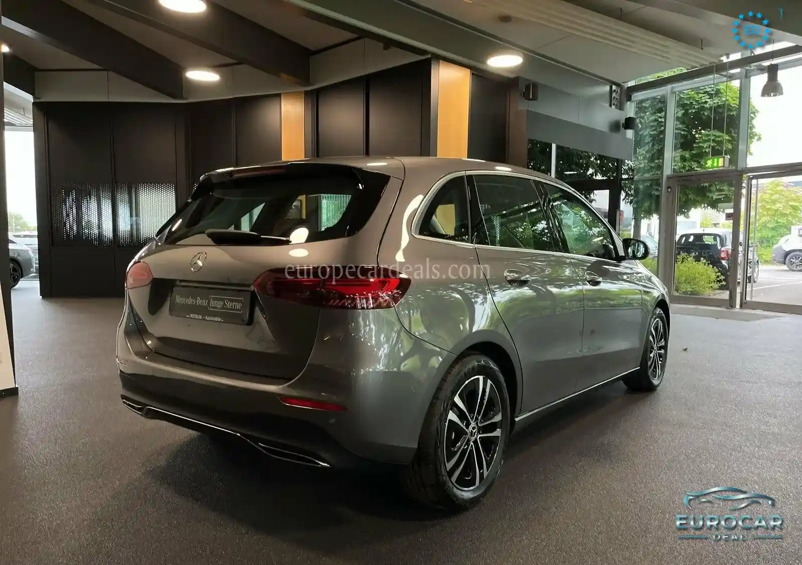 Mercedes-Benz B 220