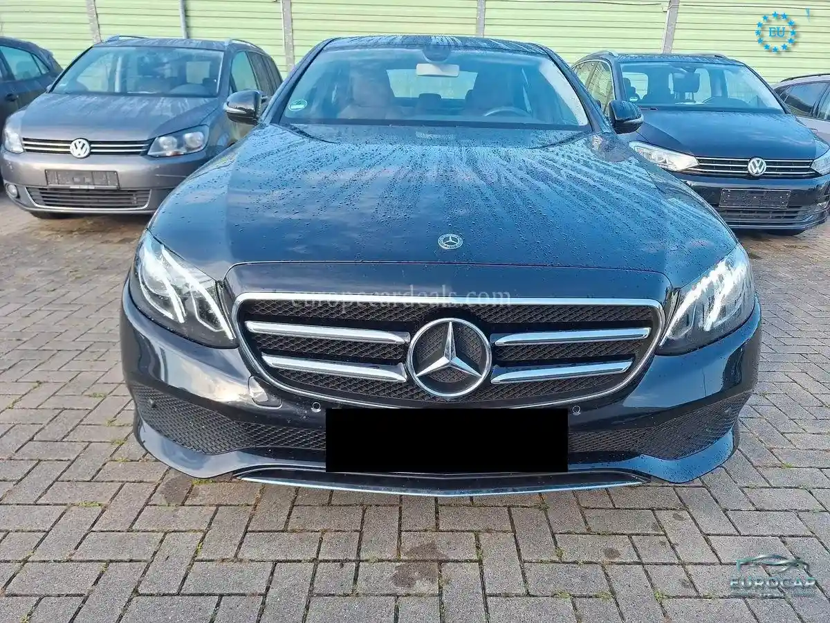 Mercedes-Benz E 200
