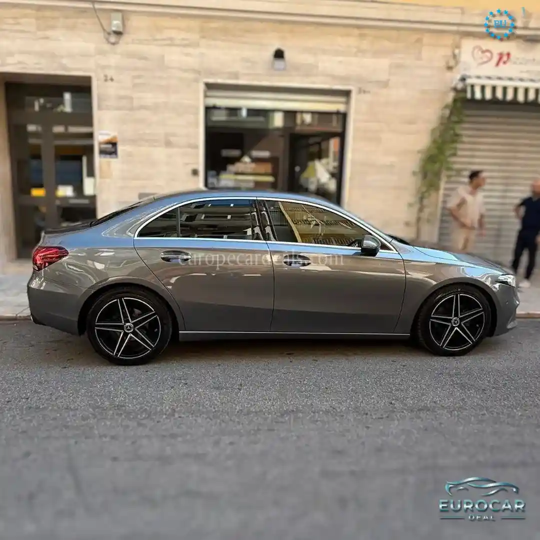 Mercedes-Benz A 200