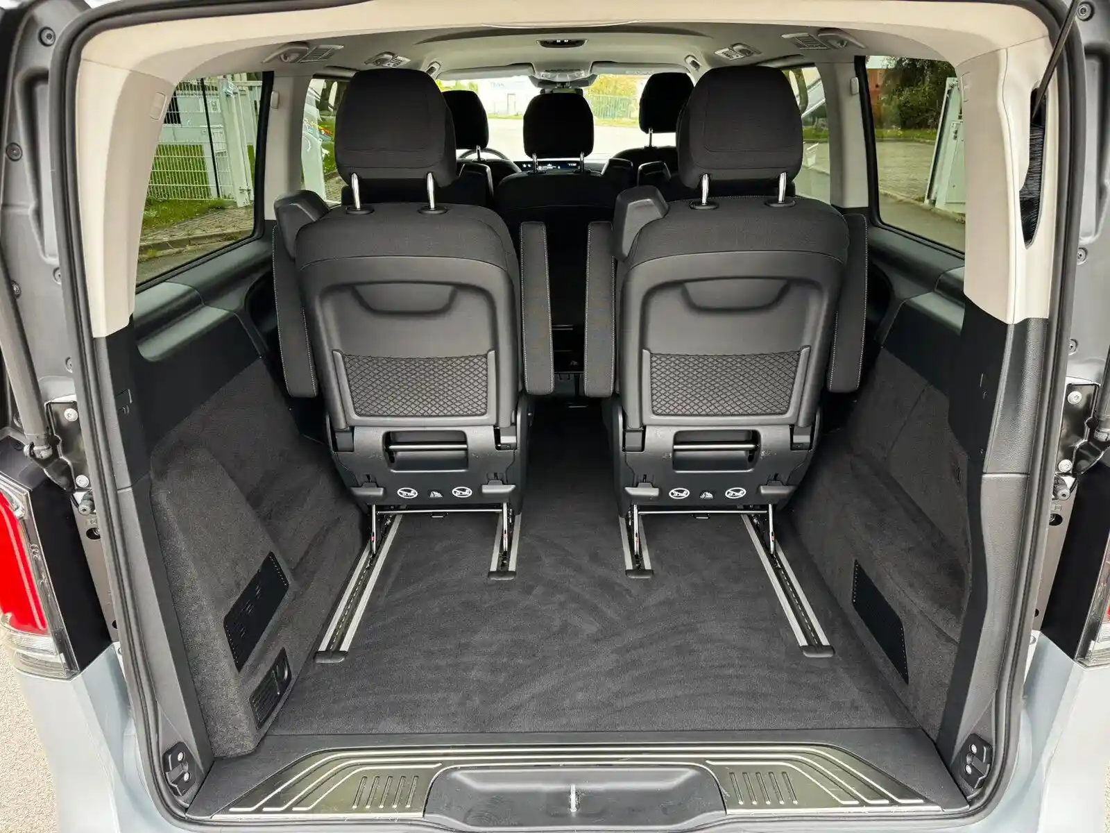 Mercedes-Benz V 250