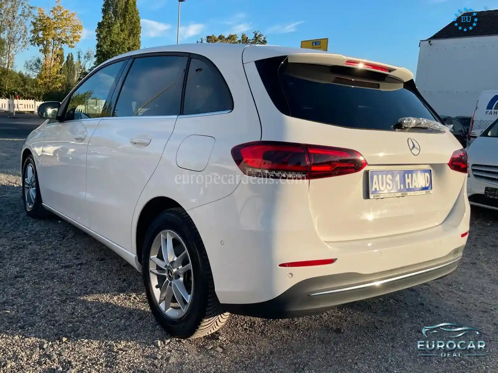 Mercedes-Benz B 180