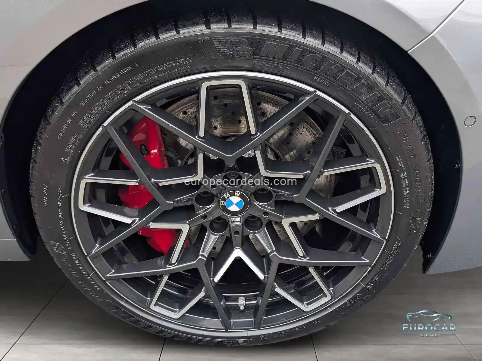 BMW M8