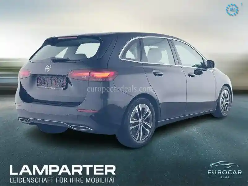 Mercedes-Benz B 180