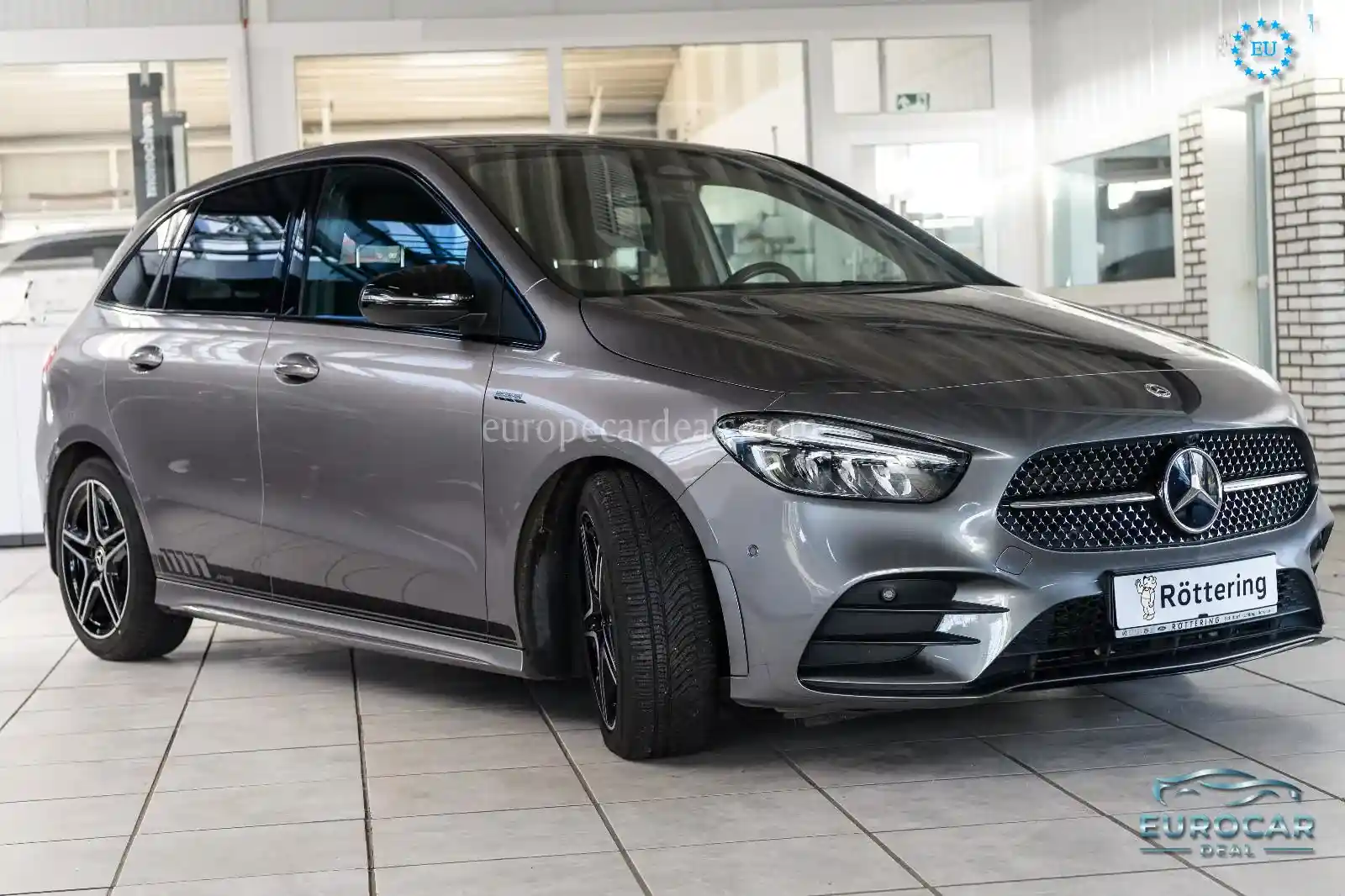 Mercedes-Benz B 180