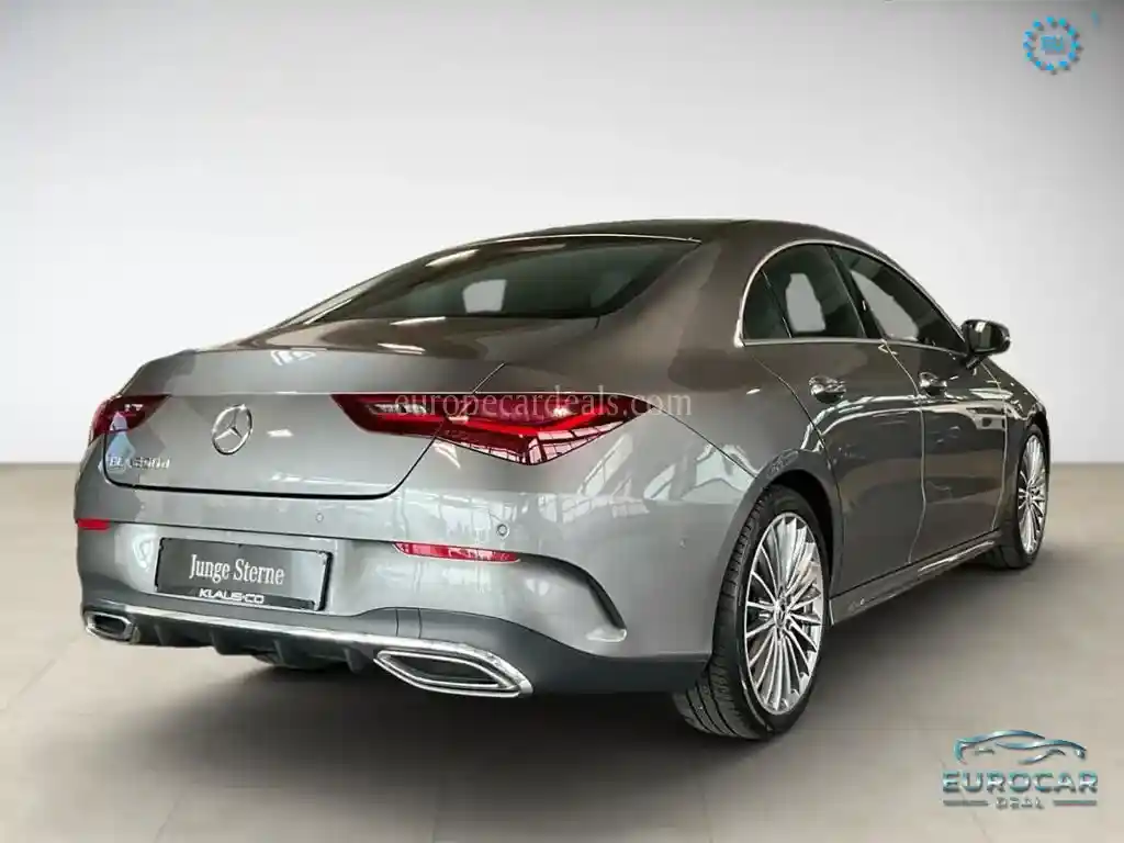 Mercedes-Benz CLA 200