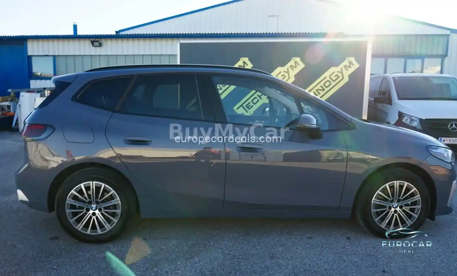 BMW 218