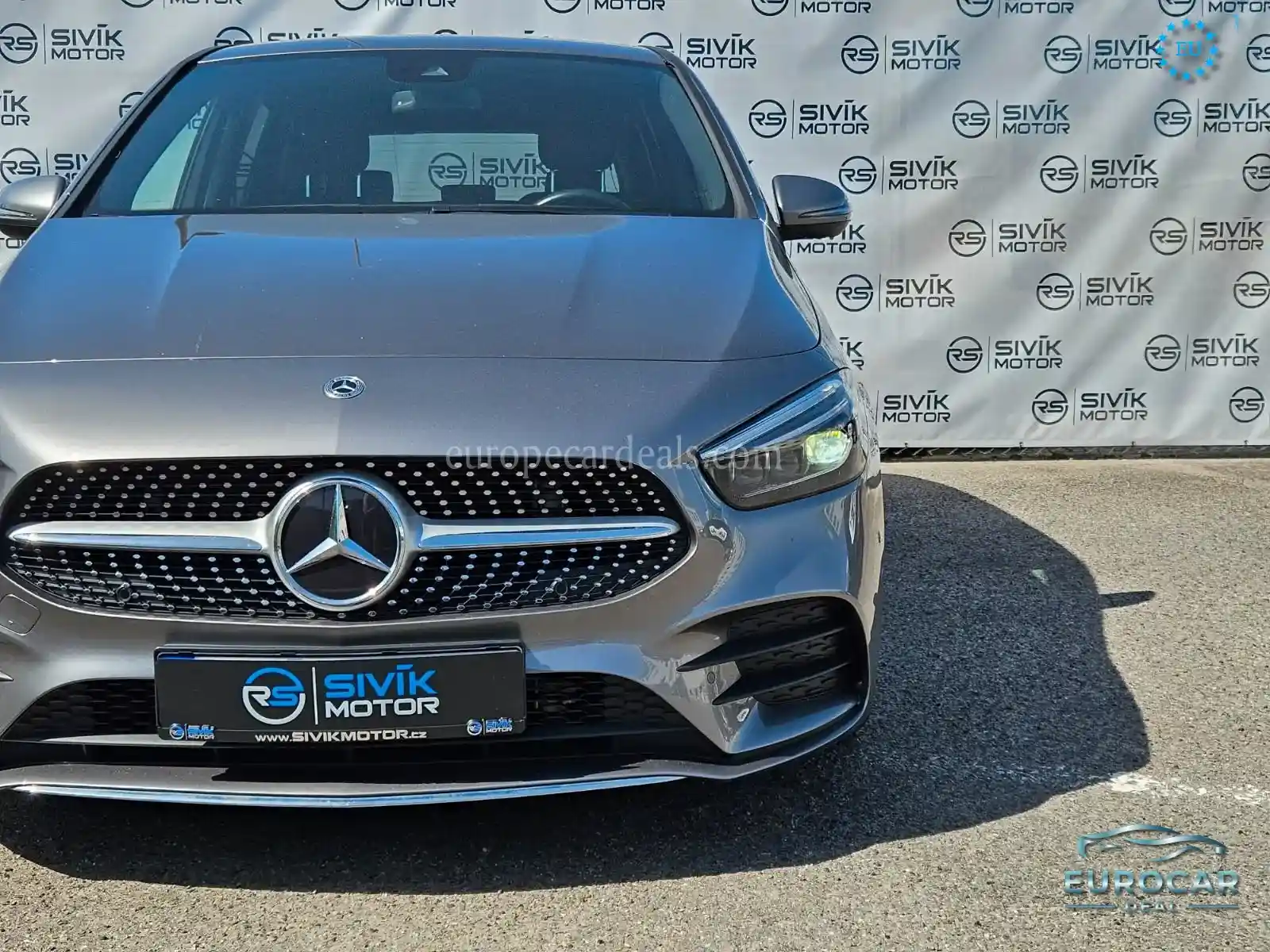 Mercedes-Benz B 200