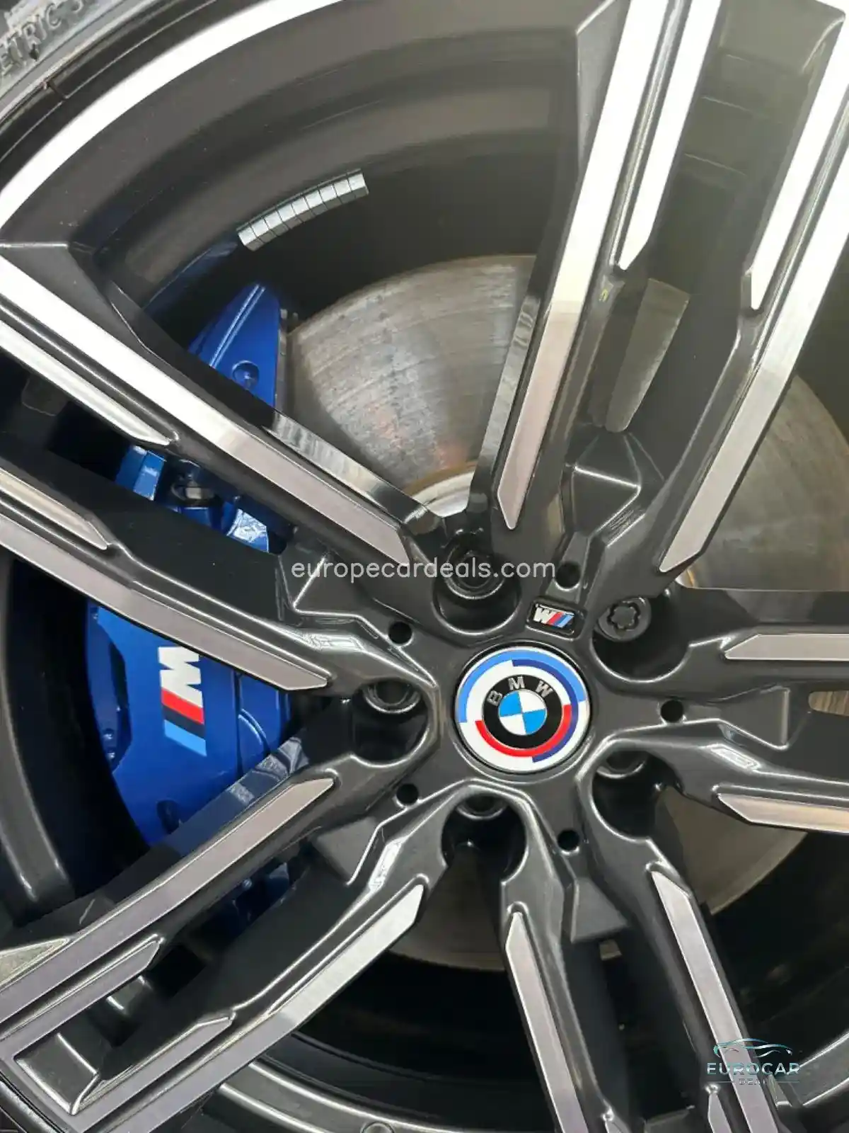 BMW 840