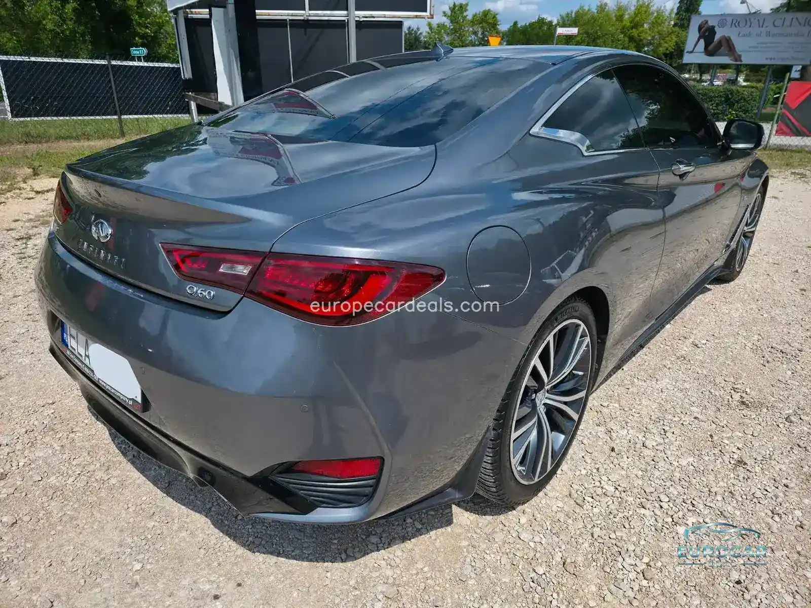 Infiniti Q60