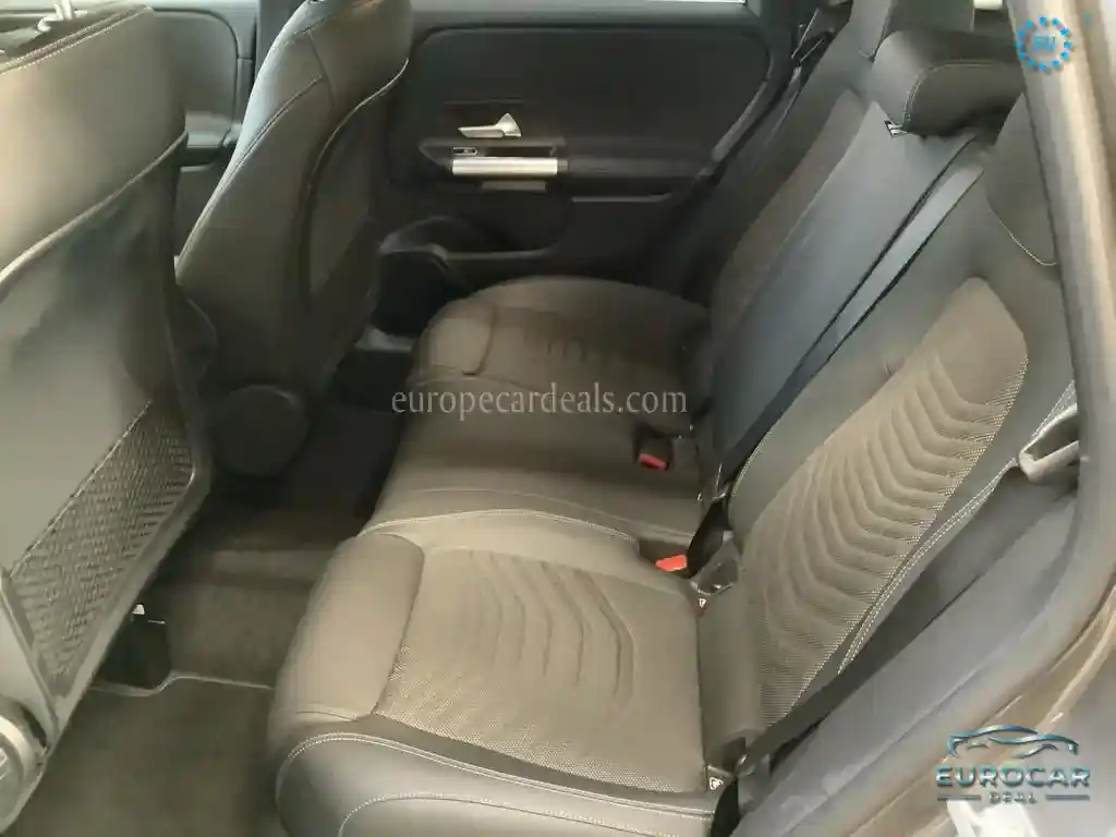 Mercedes-Benz B 220